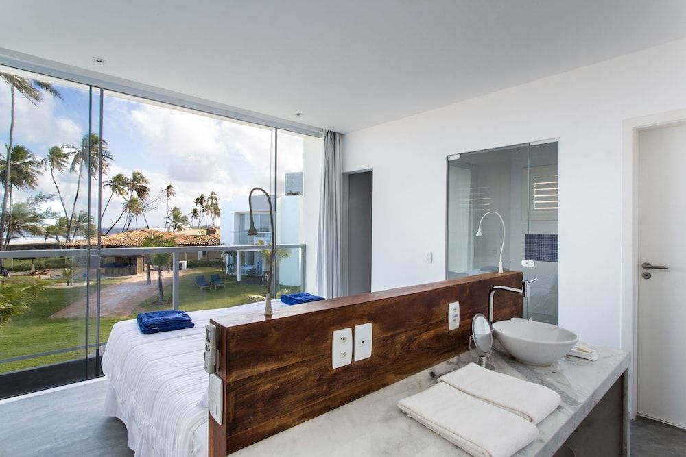 B Blue Beachouses