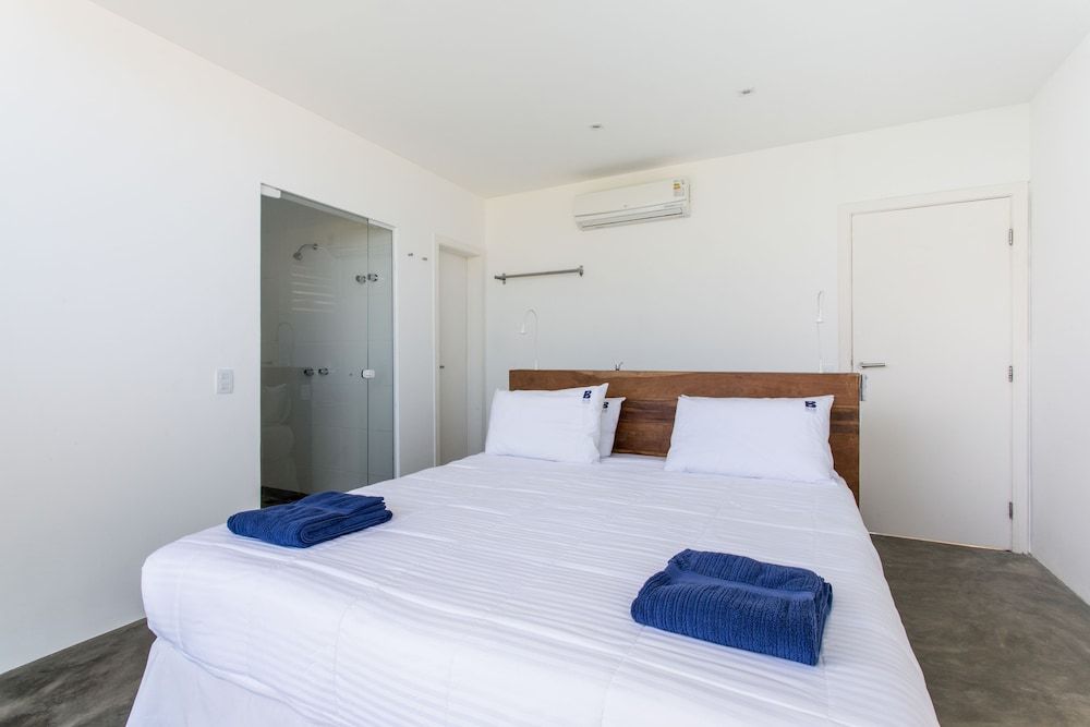 B Blue Beachouses Superior Villa, 1 King Bed, Non Smoking 3