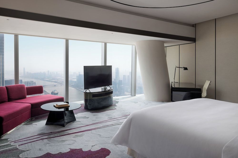 Deluxe King Room with River View