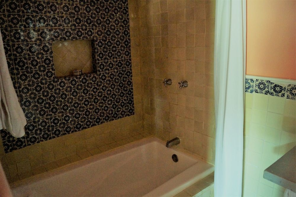 La Casa Azul Huasca & Restaurante La Terraza Deluxe Room, 1 King Bed, Fireplace (Shower/Bathtub) 9