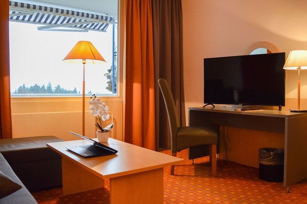 Carea Residenz Hotel Harzhöhe Triple Room 7