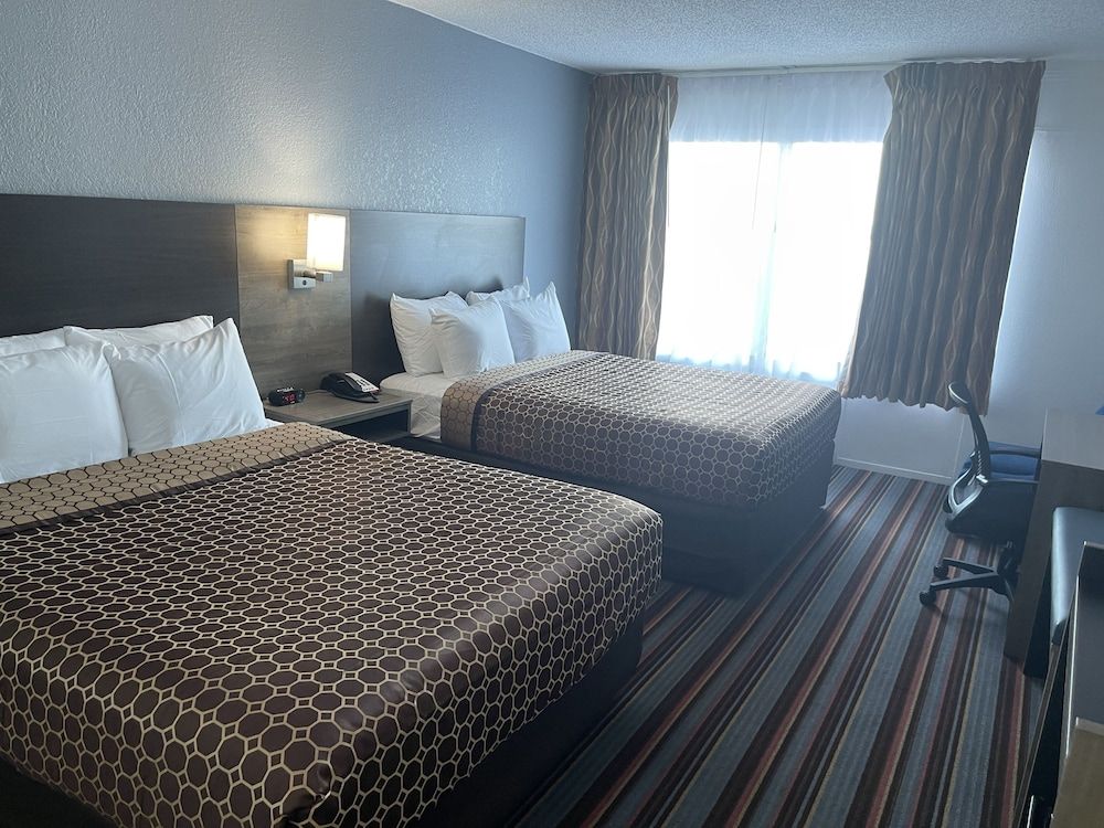 Standard Room, 2 Queen Beds, Non Smoking