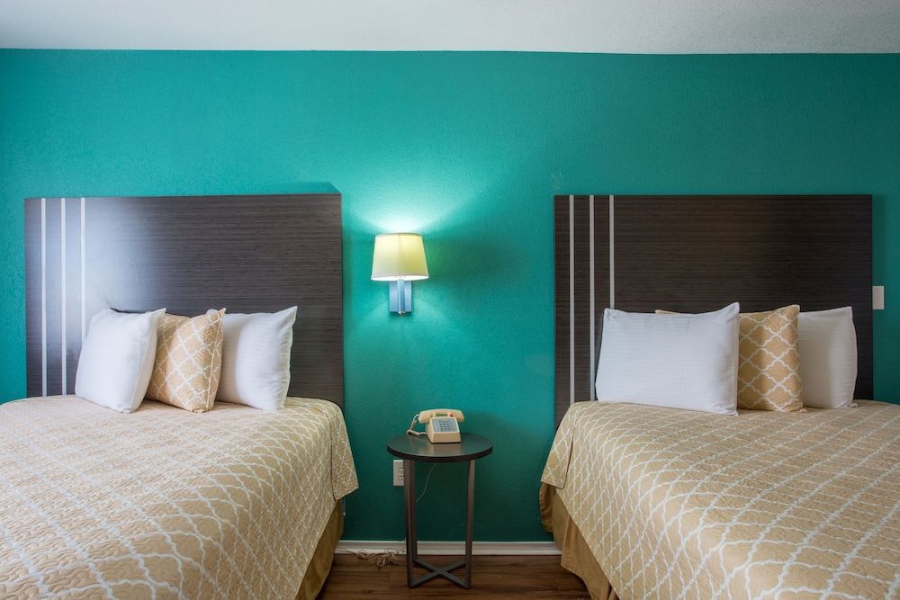 Suite, Two Queen Beds