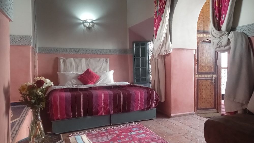 Riad Maizie Comfort Triple Room, Courtyard View 11