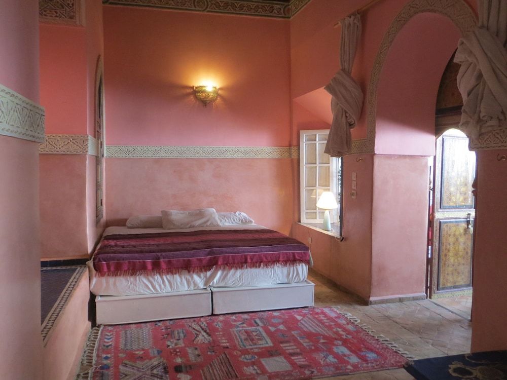 Riad Maizie Comfort Triple Room, Courtyard View 28