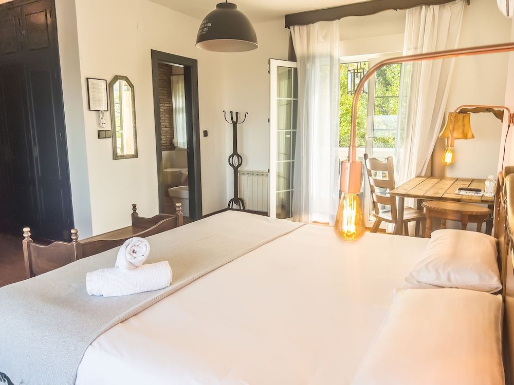 El Balcón de Nieves Junior Suite, 1 King Bed, City View 2