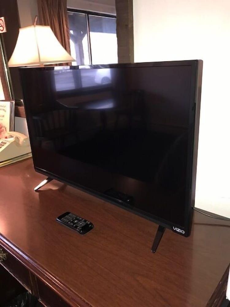 Bunkhouse Motel Room, 2 Queen Beds 2