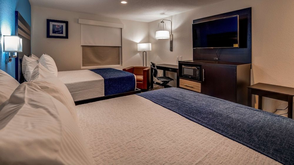 Standard Room, 2 Queen Beds, Non Smoking, Refrigerator & Microwave
