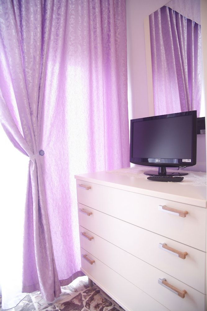 B&B Cindy Triple Room 6