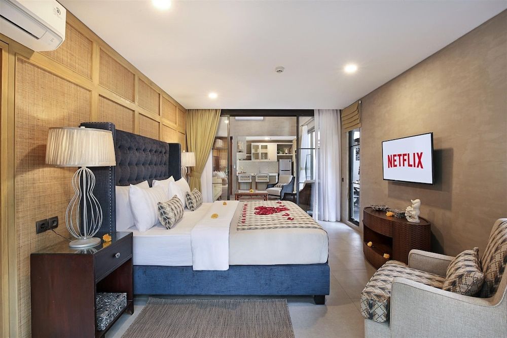Grand 2 Bedroom Loft Forest Private Pool