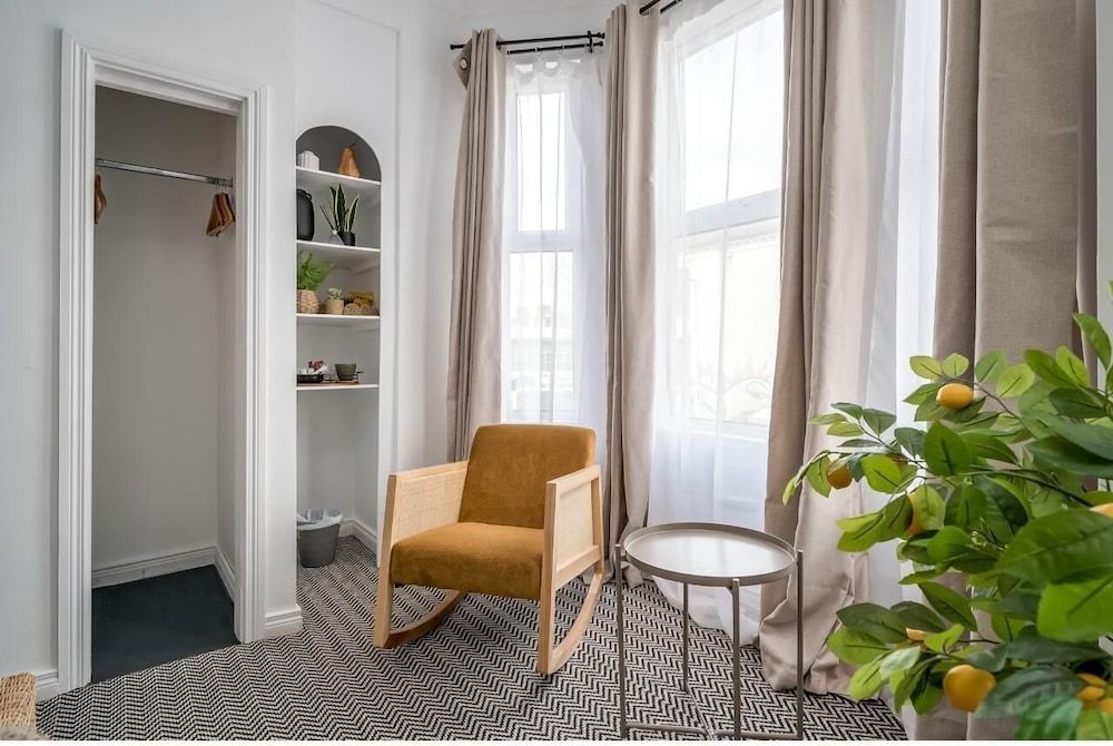 Wellesley Guest Accommodation Superior Double Room, Ensuite 22