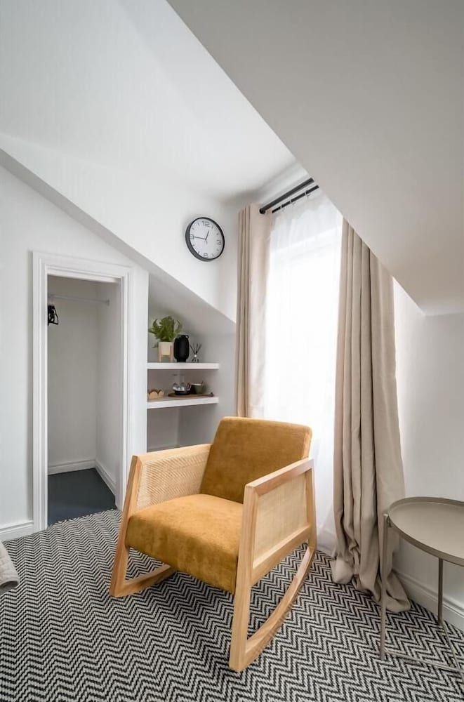 Wellesley Guest Accommodation Superior Double Room, Ensuite 35