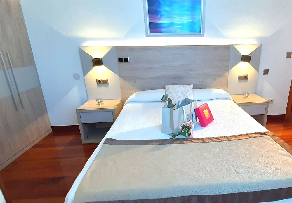 Hotel Nueva Plaza Comfort Double Room 7