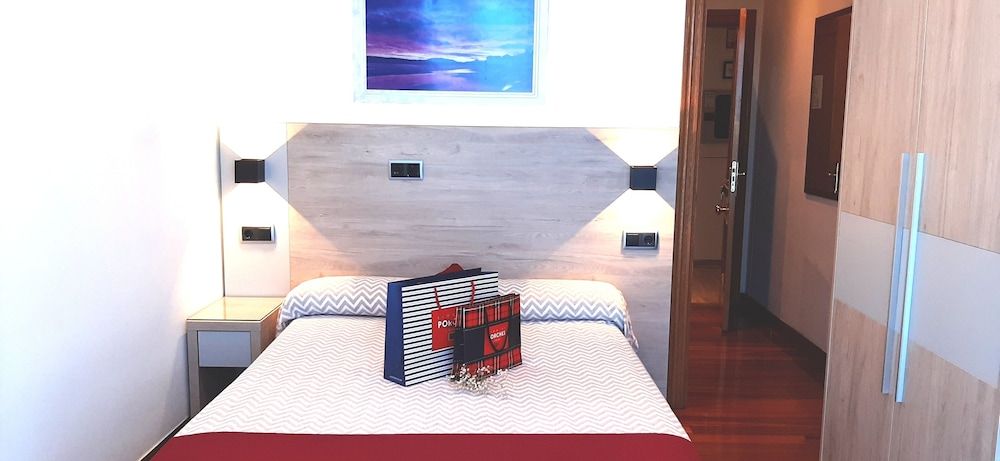 Hotel Nueva Plaza Economy Double Room Single Use 6