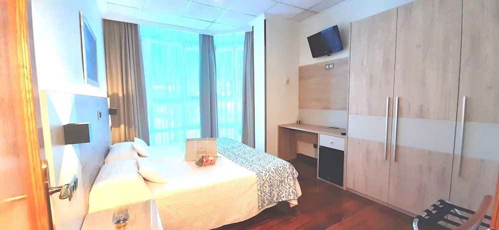 Hotel Nueva Plaza Superior Room 7