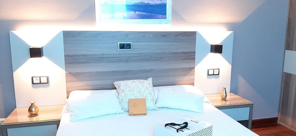 Hotel Nueva Plaza Comfort Double Room 3