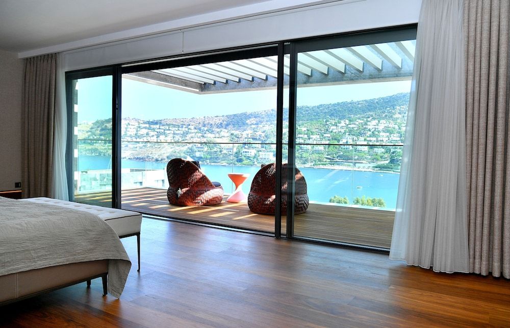 Mare Deluxe Residences & Villas Deluxe Suites, Sea View 8