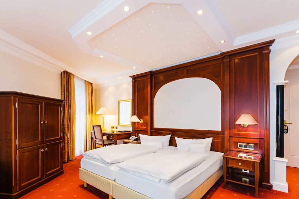 Deluxe Double Room, Garden View
