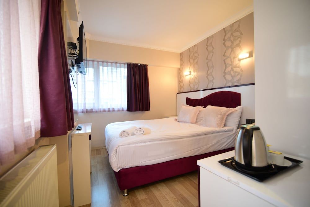 Özdemir Palas Hotel Standard Double or Twin Room, 1 Double Bed, City View 5
