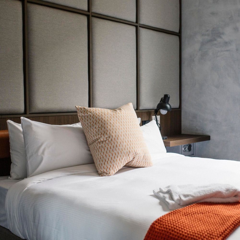 Terminus Pyrmont Standard Double Room, Shared Bathroom