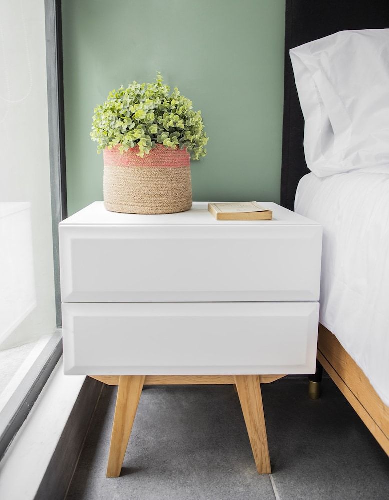 NIU Modern & Centric Lofts Executive Apartment 11