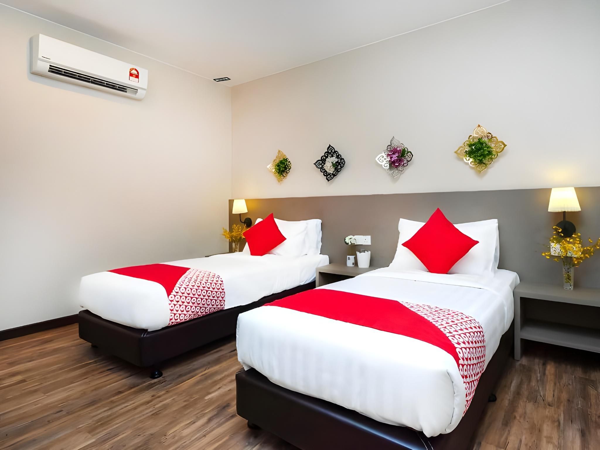 DK Hotel Standard Twin Room without Window