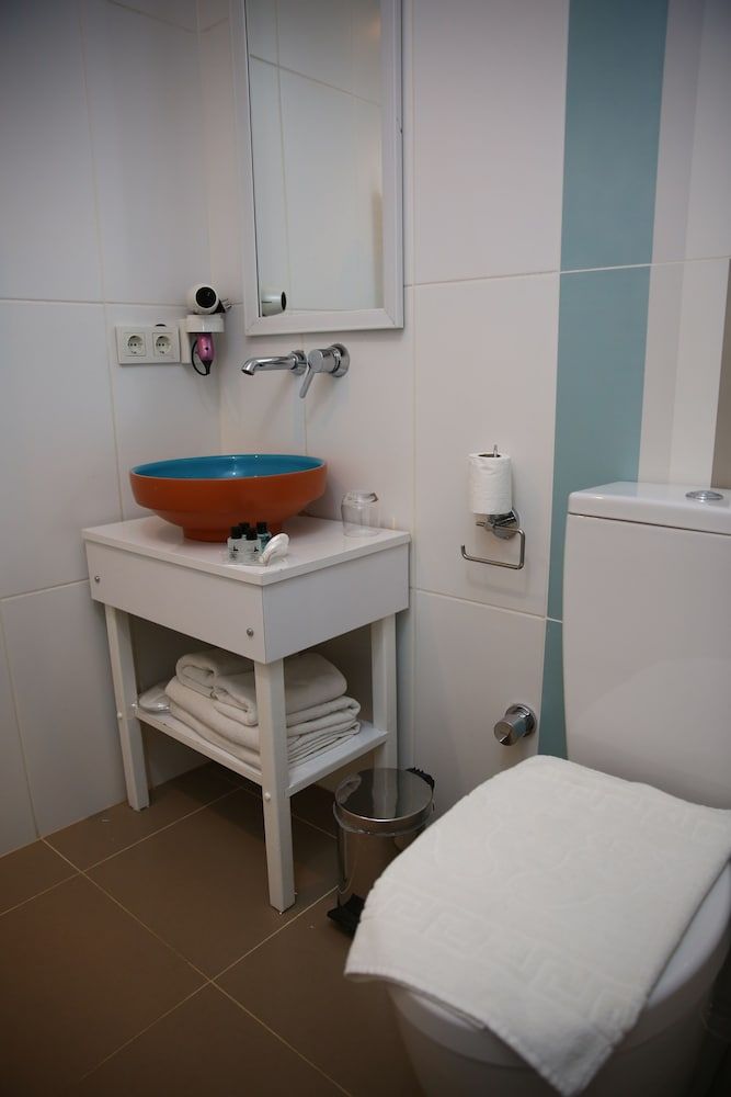 Minel Hotel Twin Room, 2 Twin Beds 8