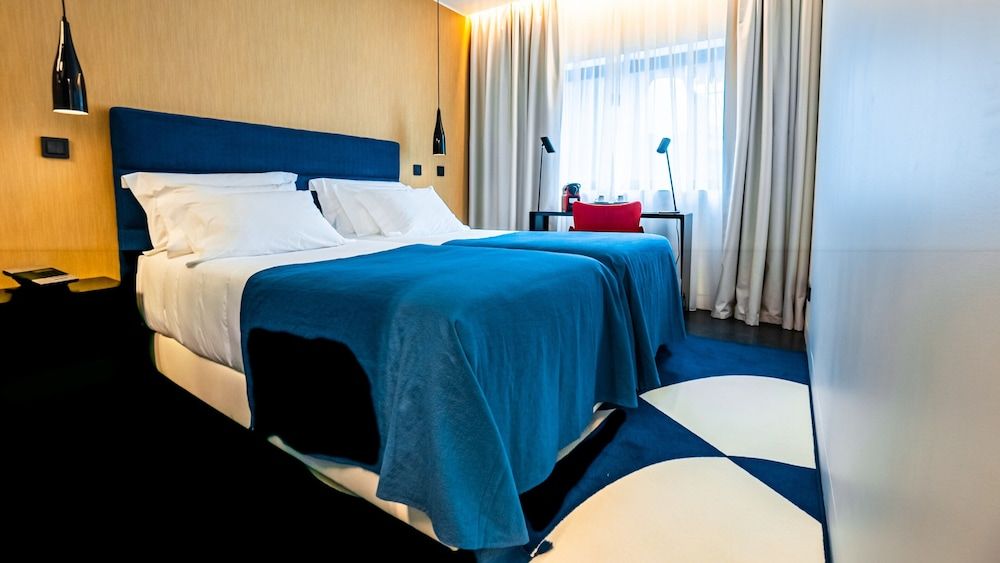 undefined Hills Hotel Lisboa 3