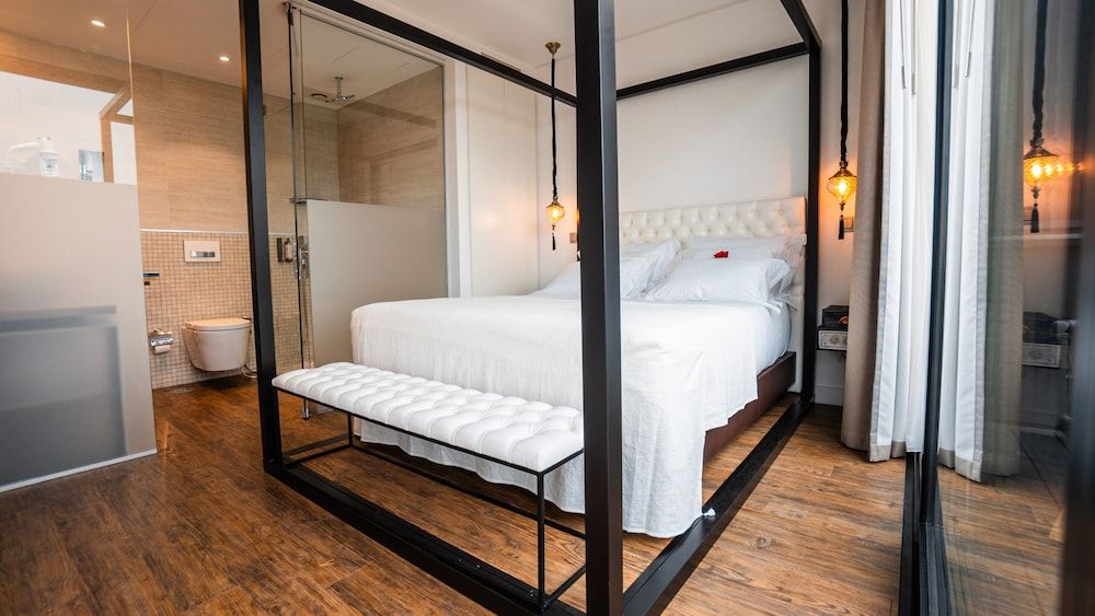 undefined Hills Hotel Lisboa 10