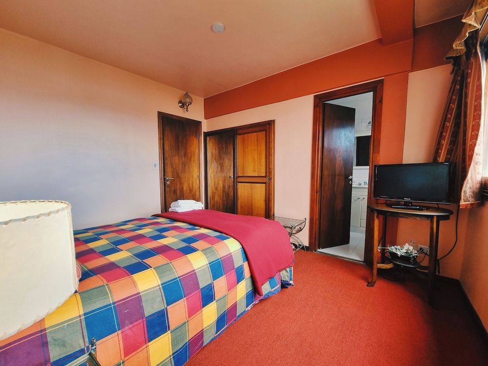 Flor Austral Basic Double Room 10