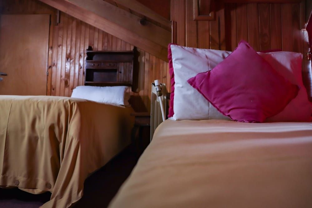 Flor Austral Family Room 2