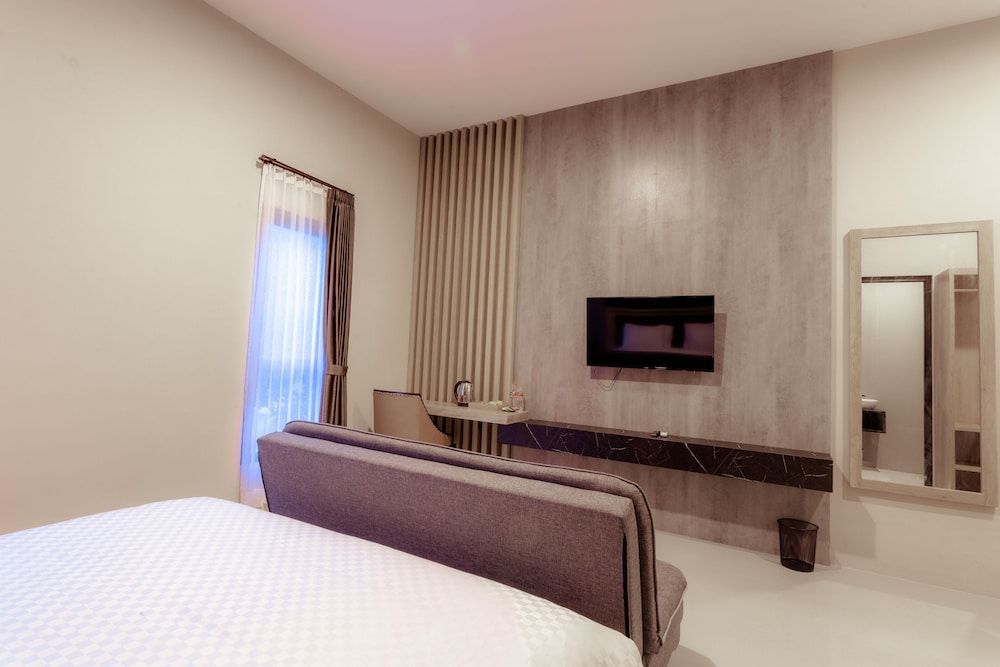 Giri Palma Hotel Family Room 5