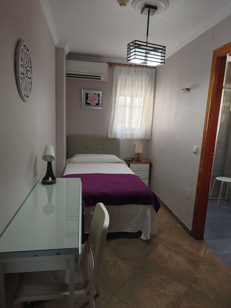 Basic Single Room
