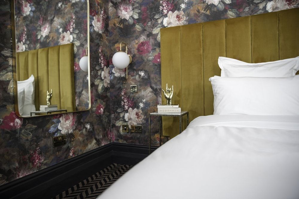 undefined Lock & Key Hotel 10