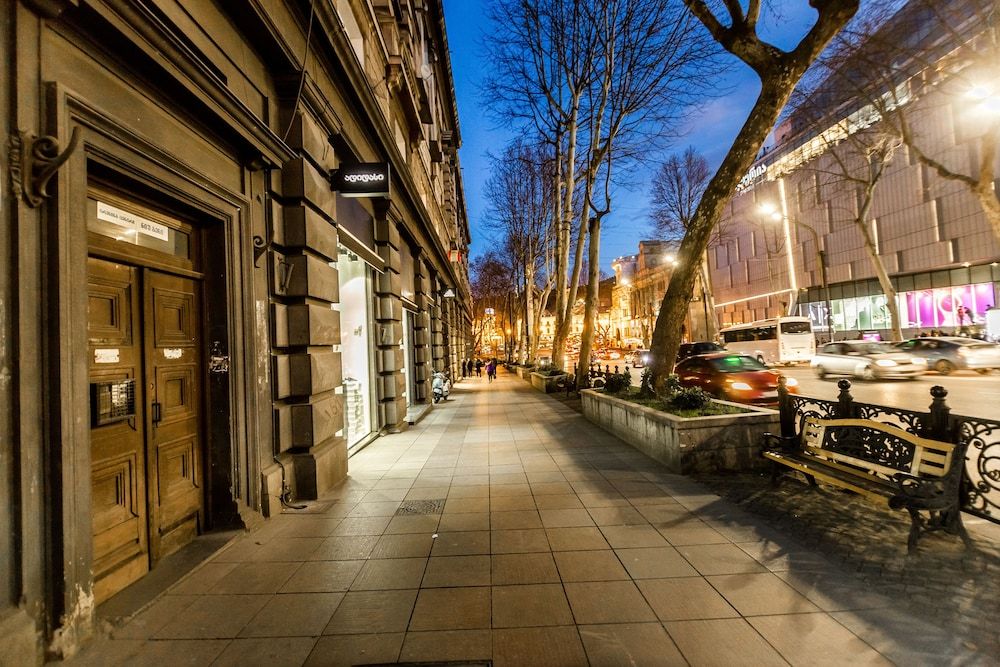 undefined Dat Exx on Freedom Square 7