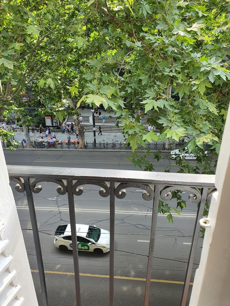 Dat Exx on Freedom Square Apartment 4