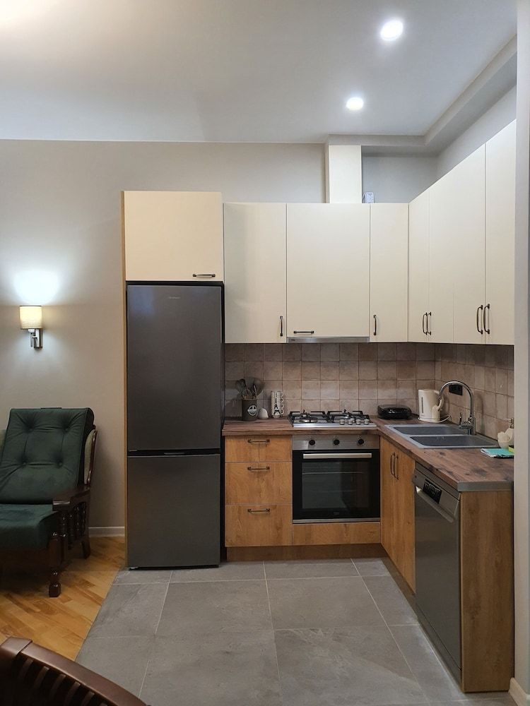 Dat Exx on Freedom Square Standard Apartment 16