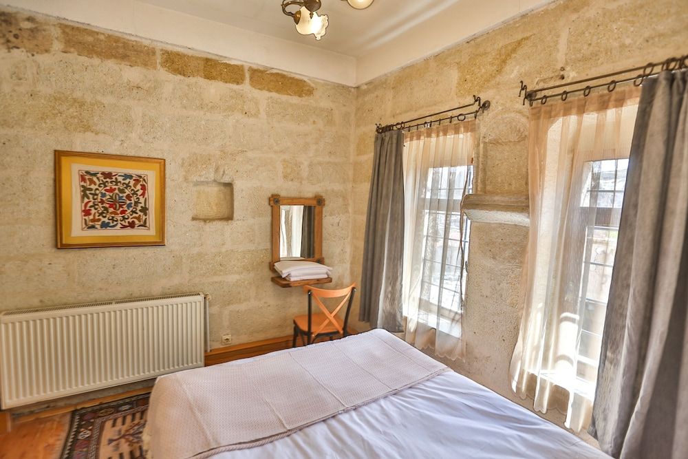 Kookaburra Hotel Double Room, City View 5