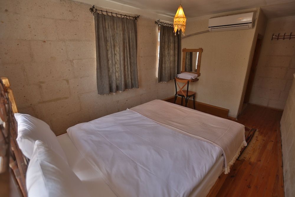 Kookaburra Hotel Double Room, City View 6