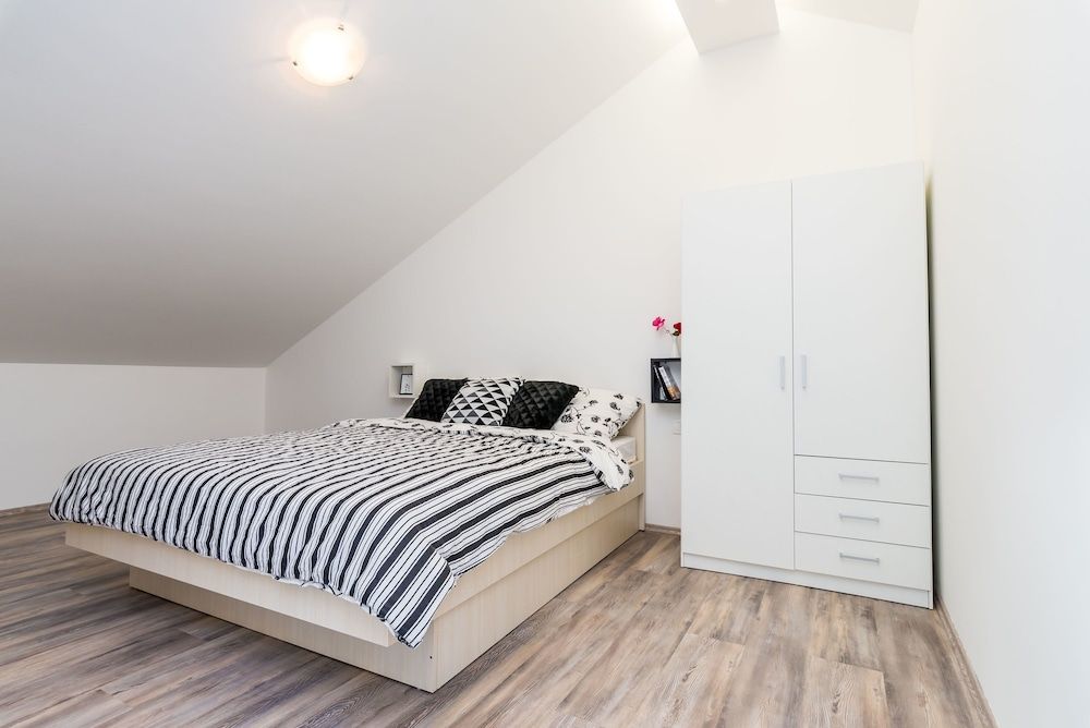 undefined Bovolini's Place 10