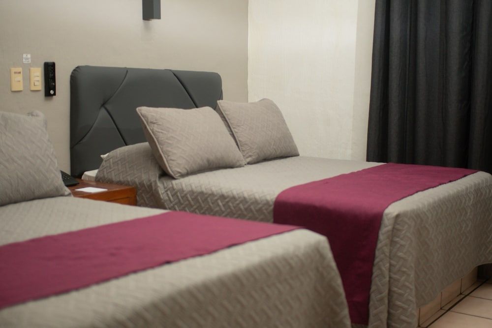 Hotel Melanie Tepic Triple Room 2