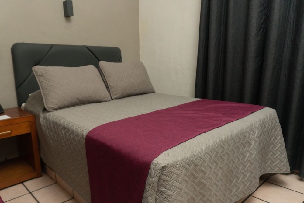 Hotel Melanie Tepic Single Room 4