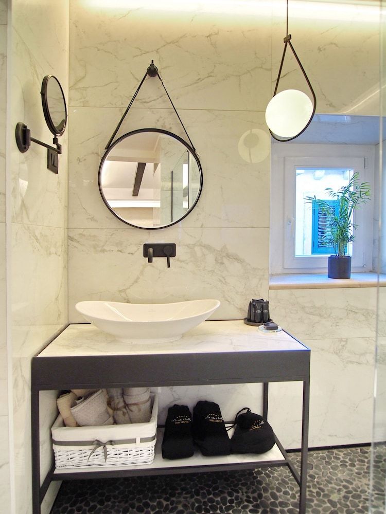 La Vita e Bella IV Superior Double Room (1) 9