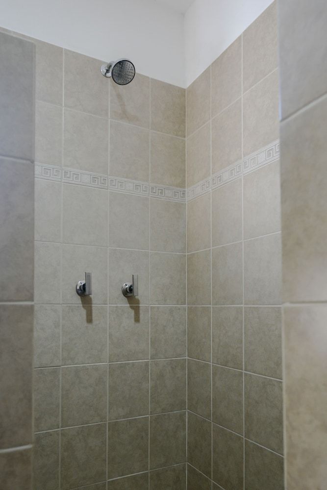 Villas Picalu Lodge Comfort Studio Suite, 1 King Bed, Kitchen, Garden View 17