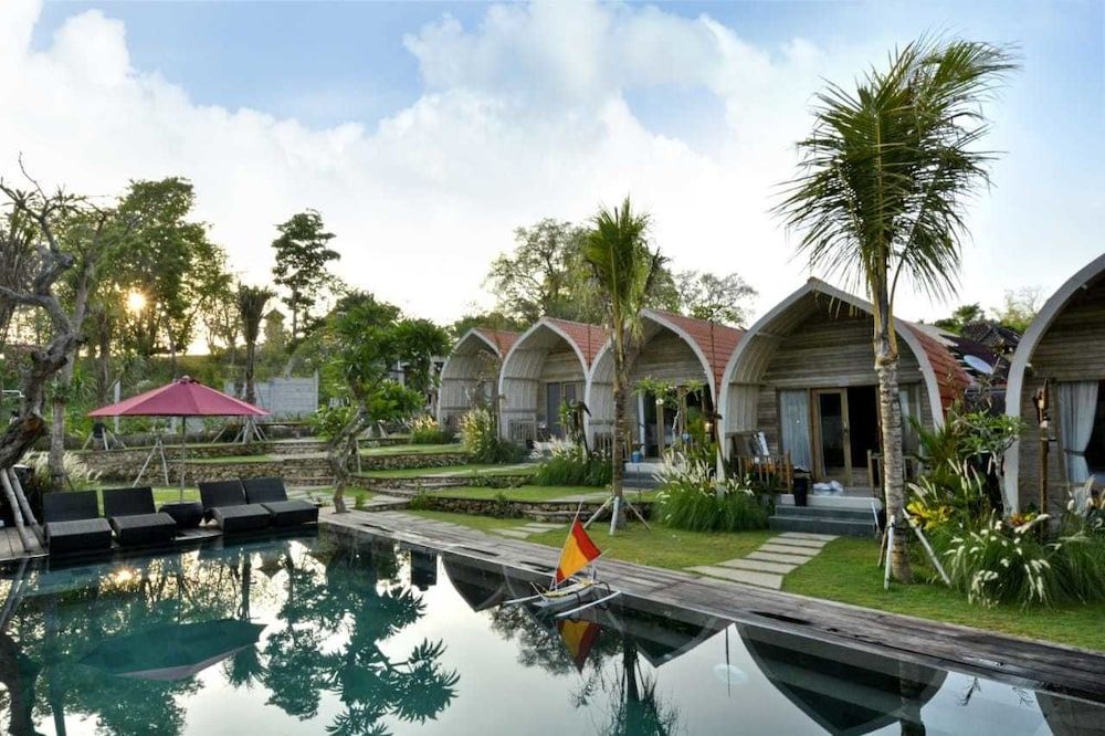 undefined Kompyang Cottage