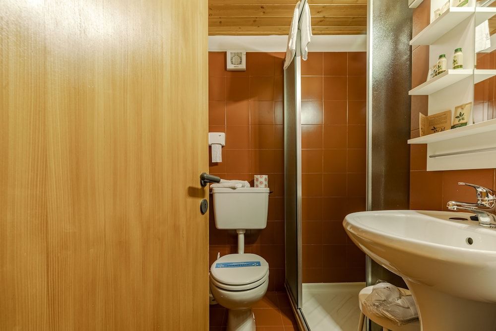 Hotel Signal Economy Double Room 5