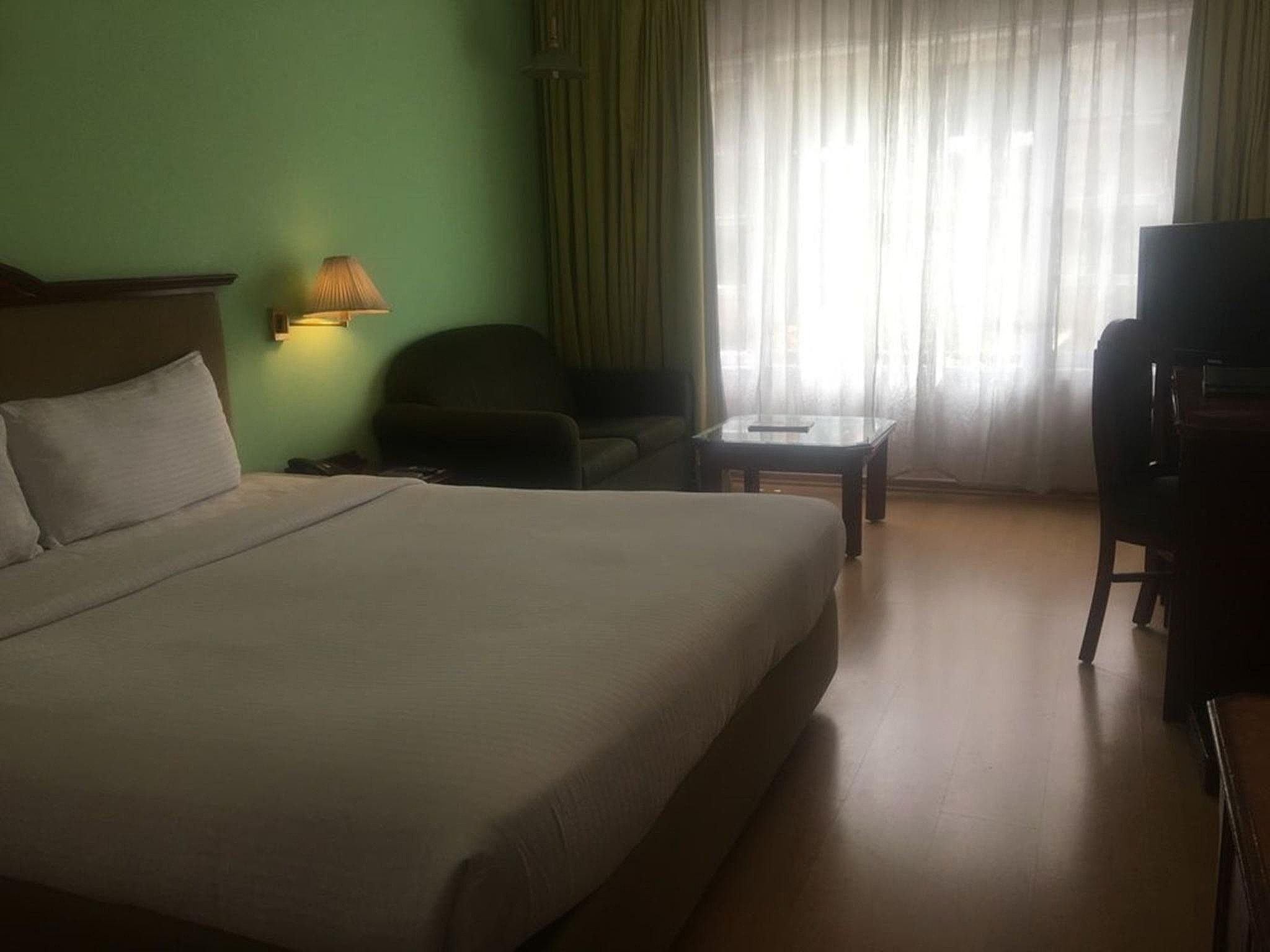 The Chancery Deluxe Room 13