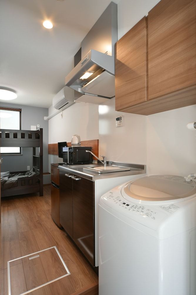 Business Apartment (1F)