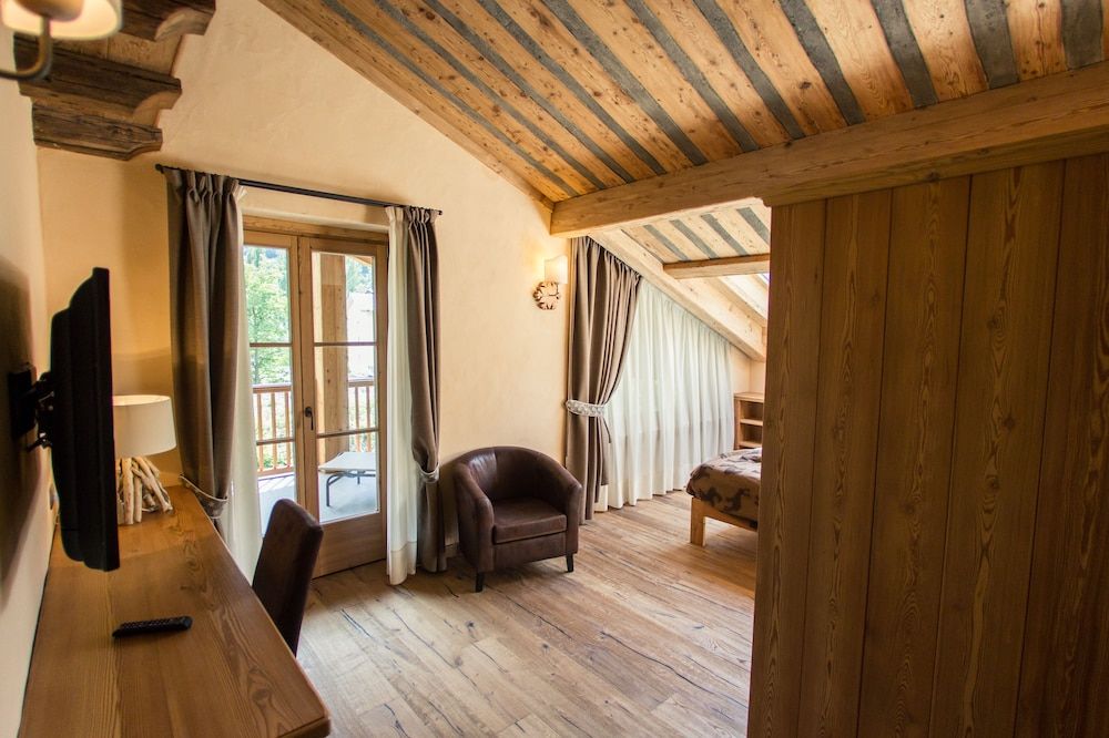 Hotel Les Montagnards Family Duplex, 1 Bedroom, Terrace, Mountain View 11