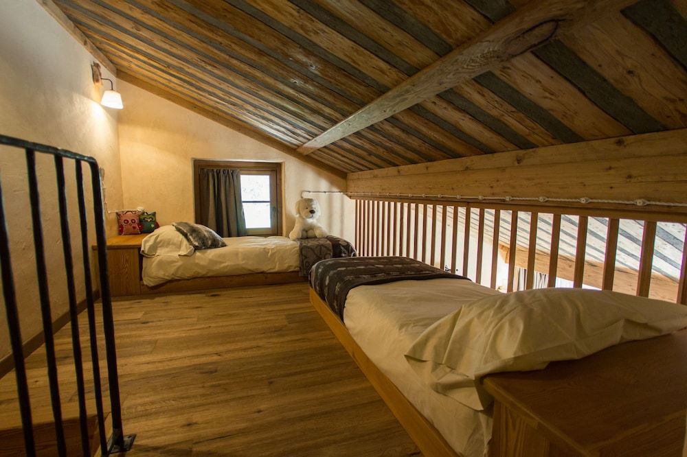 Hotel Les Montagnards Family Duplex, 1 Bedroom, Terrace, Mountain View 2